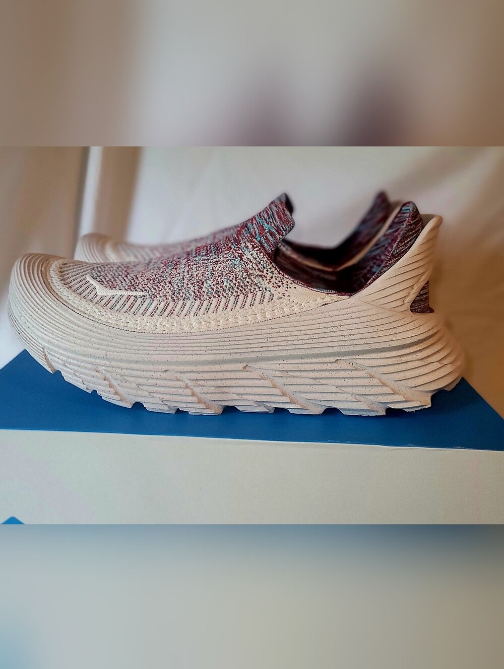Hoka U Restore TC Mens 12/Women's 13 New And Cheap!!!